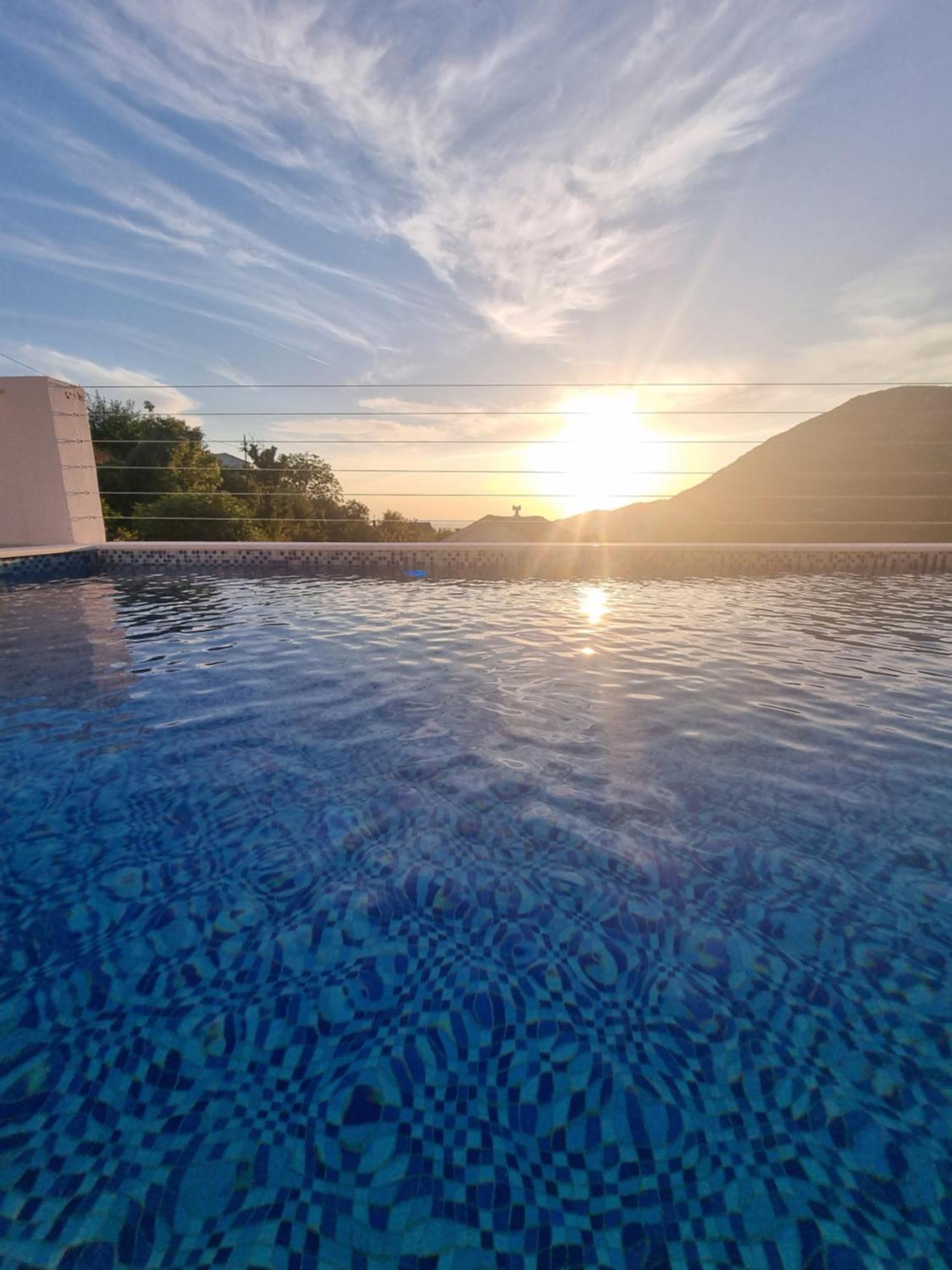 Apartment Tomanovic บาร์ ภายนอก รูปภาพ
